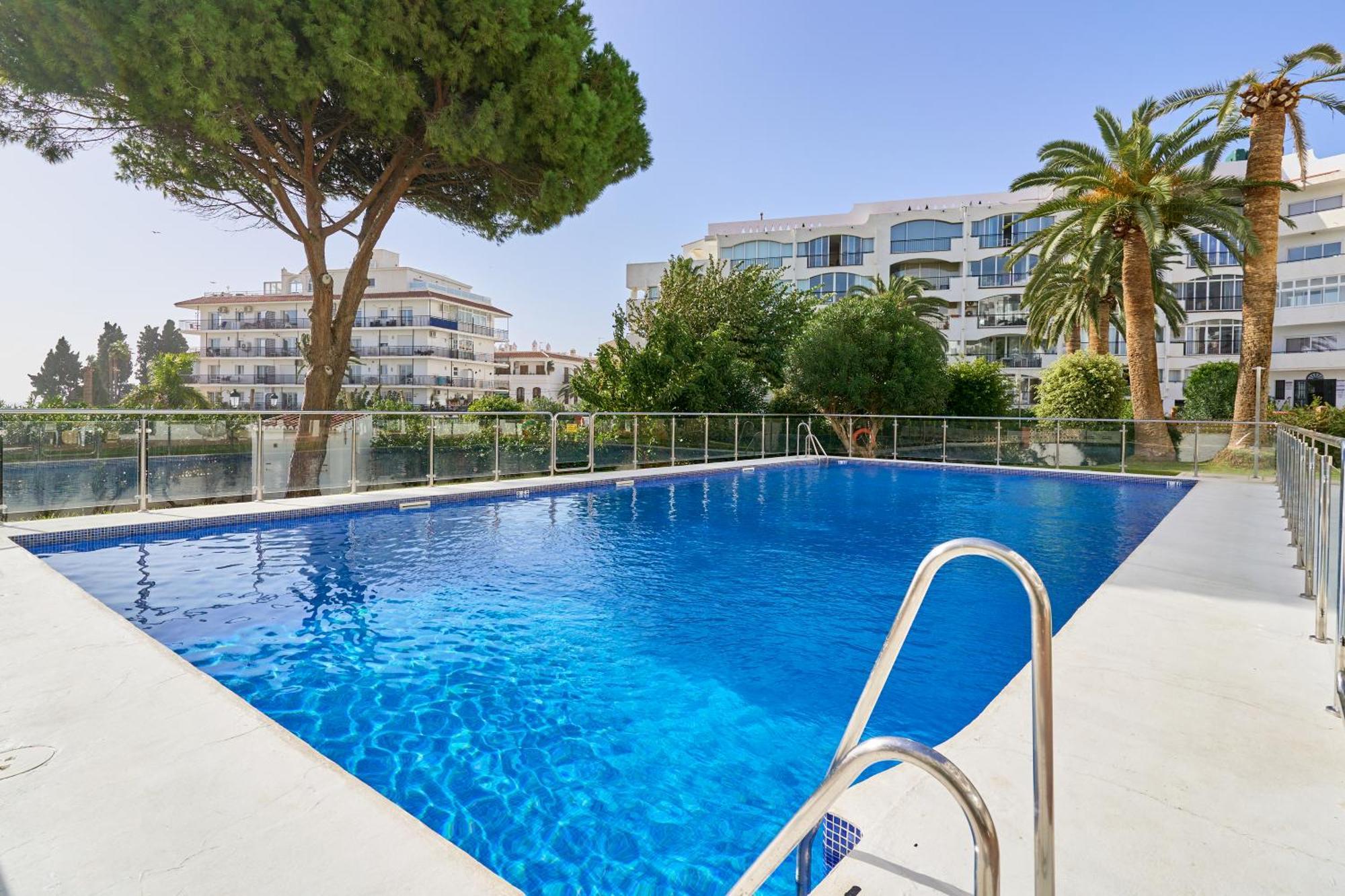 Spectacular Sea Views, 2 Bed,2 Bath Apartment Nerja Bagian luar foto