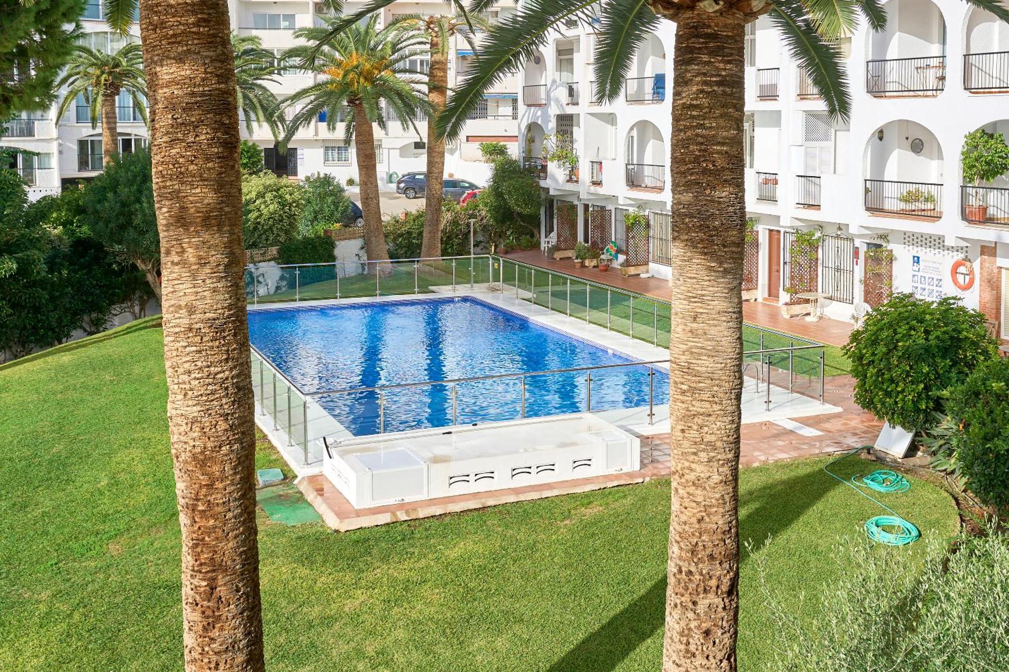 Spectacular Sea Views, 2 Bed,2 Bath Apartment Nerja Bagian luar foto