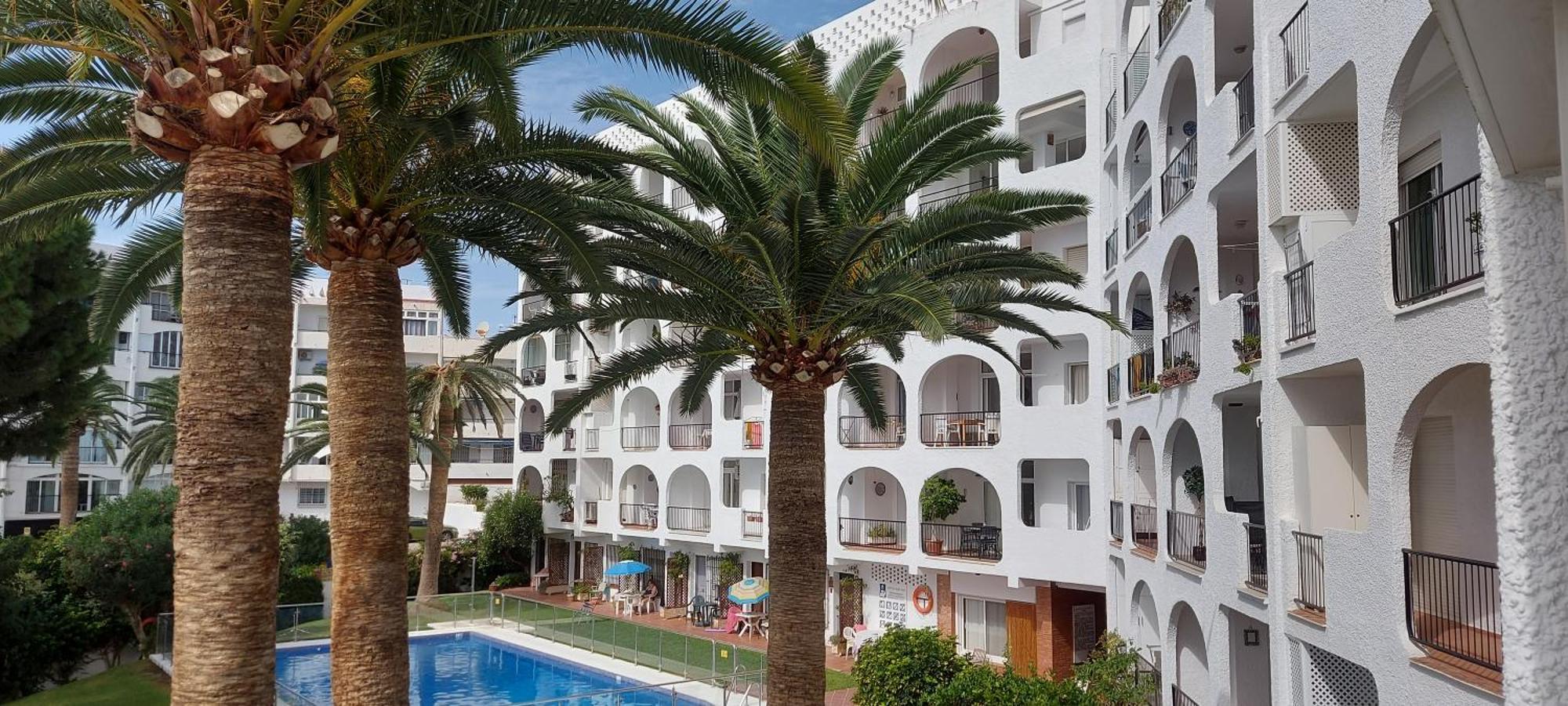 Spectacular Sea Views, 2 Bed,2 Bath Apartment Nerja Bagian luar foto